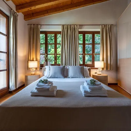 Limonaia Dei Dogi Entire 7br With Private Pool & Garda View *