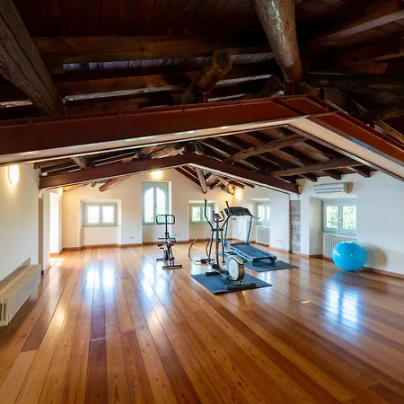 Limonaia Dei Dogi Entire 7br With Private Pool & Garda View