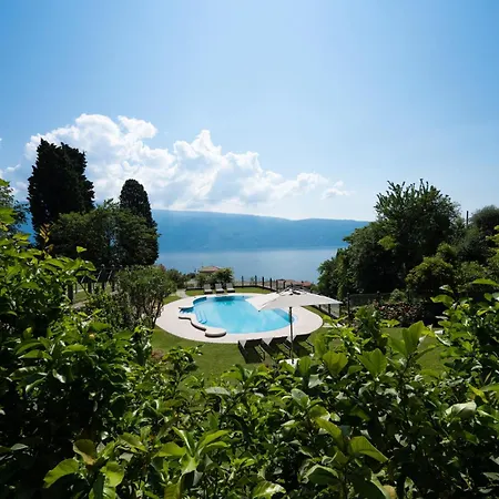 Limonaia Dei Dogi Entire 7br With Private Pool & Garda View