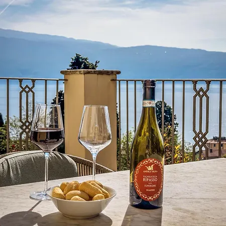 Limonaia Dei Dogi Entire 7br With Private Pool & Garda View 빌라 가르냐노